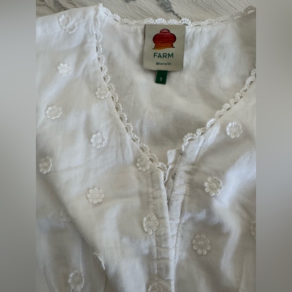 Farm Rio White Floral Embroidered Women's Top - Picture 3 of 3